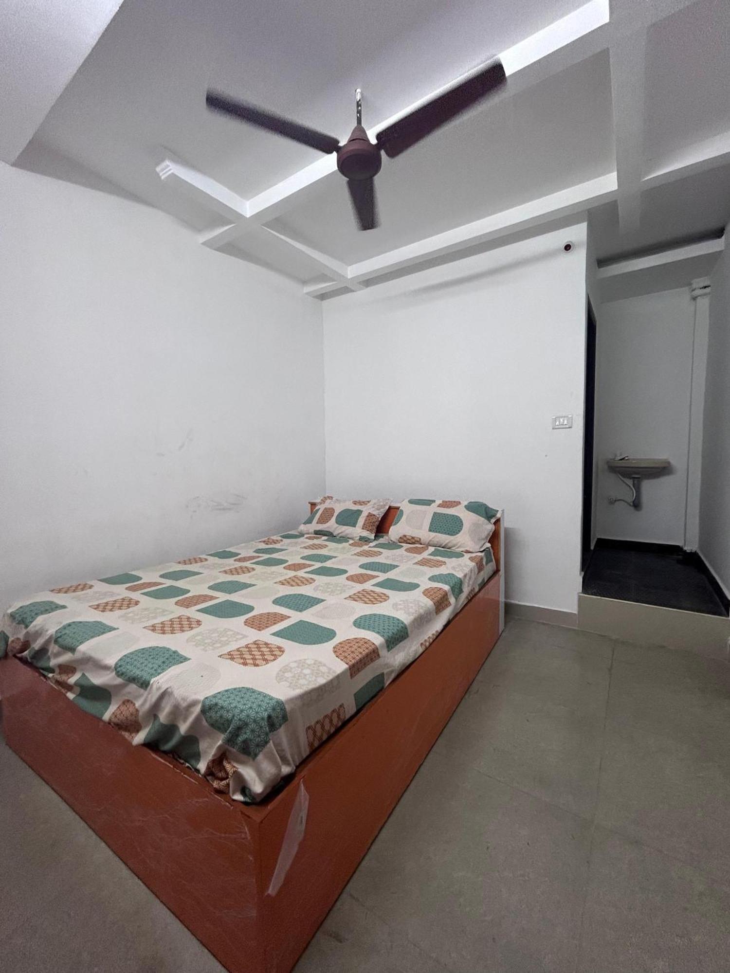 Gsd Inn Guest House ปอนดิเชอรี ภายนอก รูปภาพ