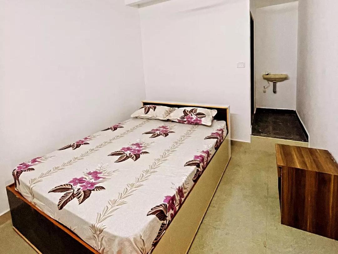 Gsd Inn Guest House ปอนดิเชอรี ภายนอก รูปภาพ